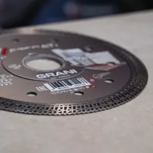 xDSCF0510-300x300.png.pagespeed.ic.64BngavPlY.webp