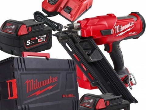 Gwoździarka akumulatorowa MILWAUKEE M18 FFN FUEL ZESTAW