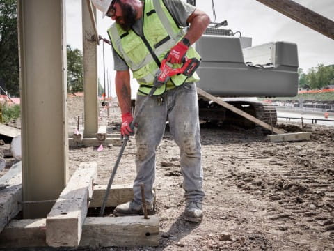 MILWAUKEE WIBRATOR IGŁOWY DO BETONU M18 FCVN24