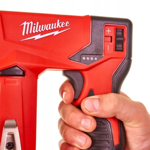 Zszywacz-akumulatorowy-Milwaukee-6-14mm-4933459634-EAN-GTIN-4058546028077.jpg