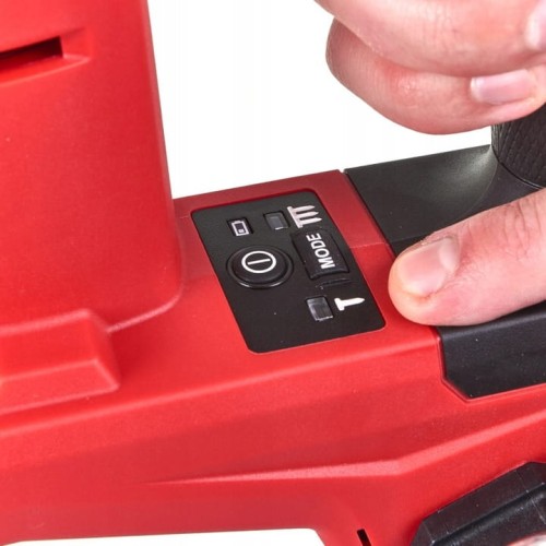 Sztyfciarka-Milwaukee-Finish-nailer-M18-FN18GS-Marka-Milwaukee.jpg